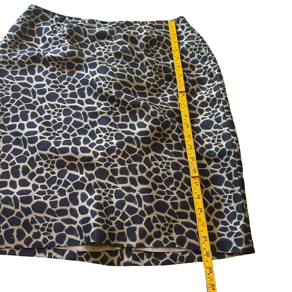 Vintage Ann Taylor Giraffe Print Silk Skirt - Picture 4 of 6